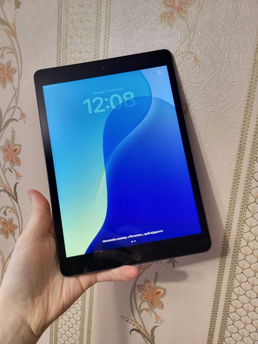 Ipad 10.2" на 32 ГБ планшет apple версія wifi