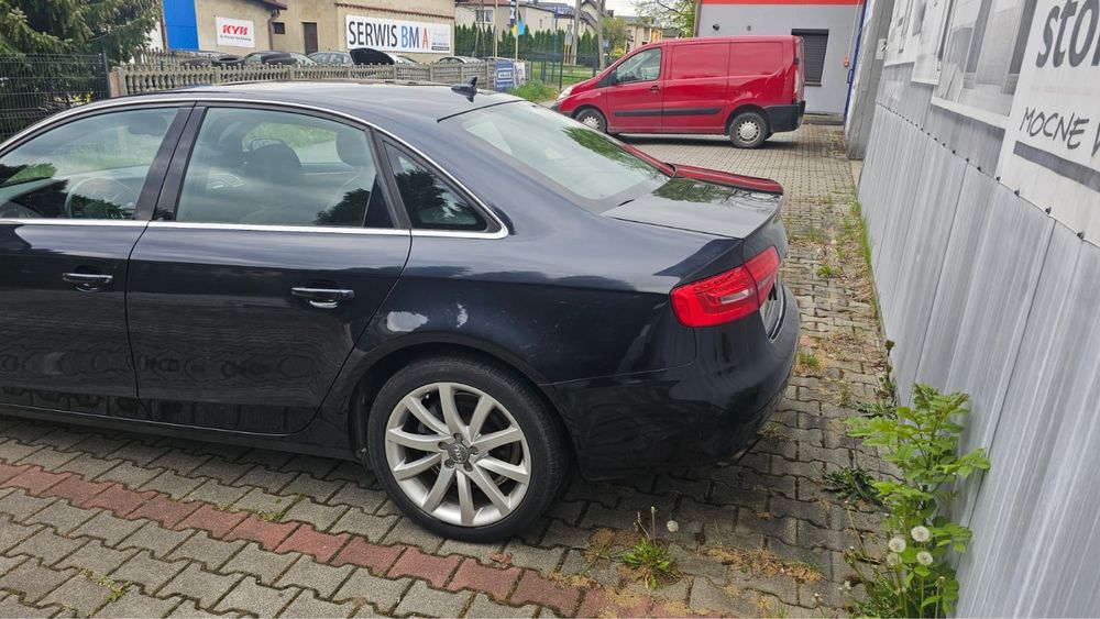 Audi A4b8 polift 2.0 224km quattro