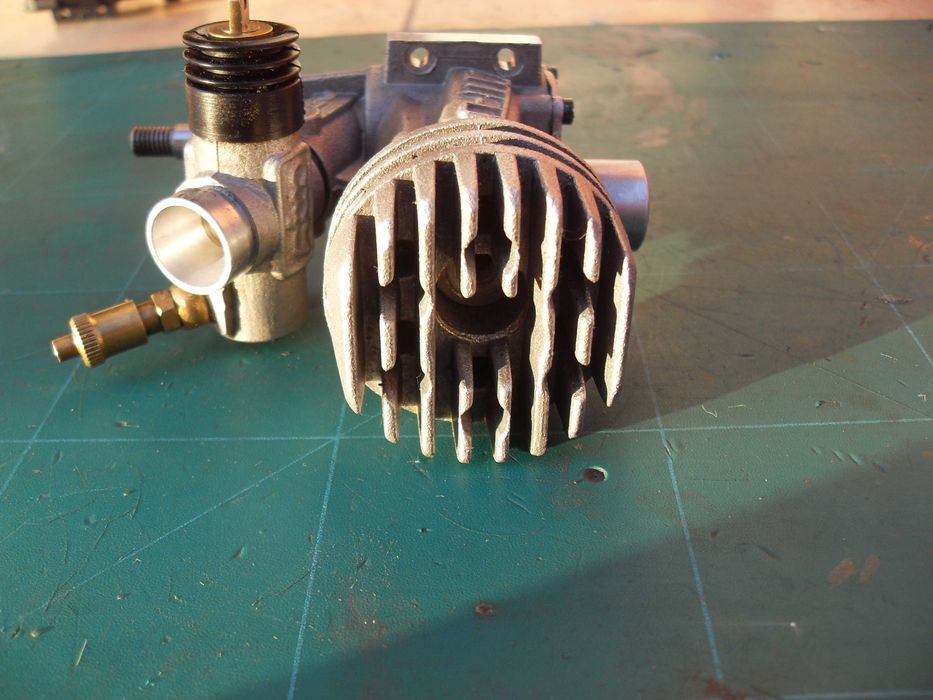 SILNIK Nitro Spalinowy Modele RC 21 3,5 ccm