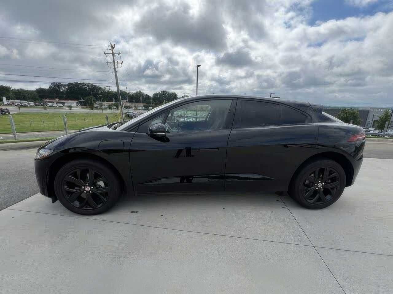 2022 Jaguar     I-PACE EV400 HSE AWD