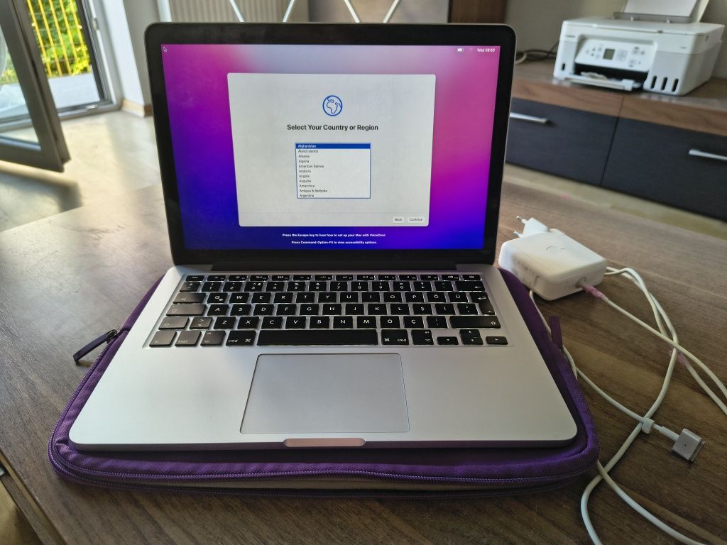 MacBook Pro 13" Retina | i5 2.7 GHz | 8 GB RAM | macOS Monterey | Stan