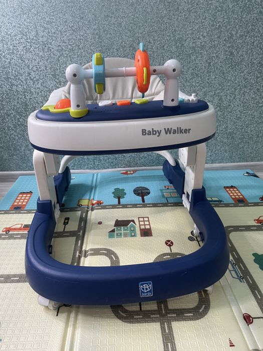 Дитячі ходунки Baby Walker Bambi  Біло-синій