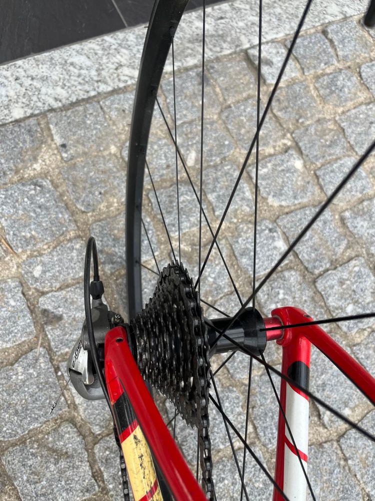 Bicicleta - Trek Domane