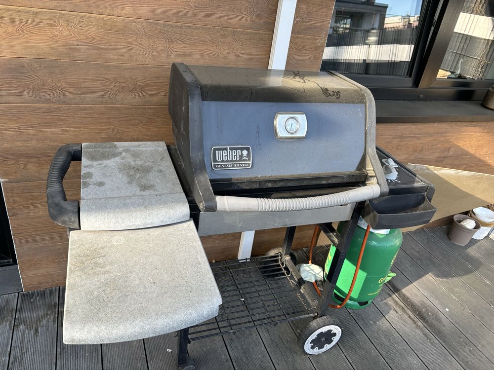 Grill gazowy Weber Genesis Silver