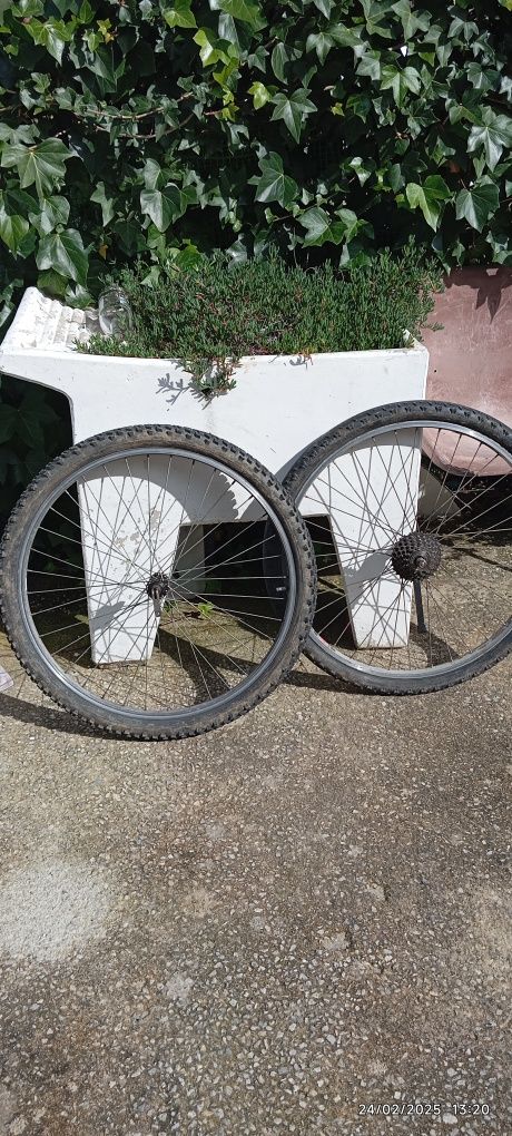 Bicicletas de montanha mais 2 rodas de alumínio