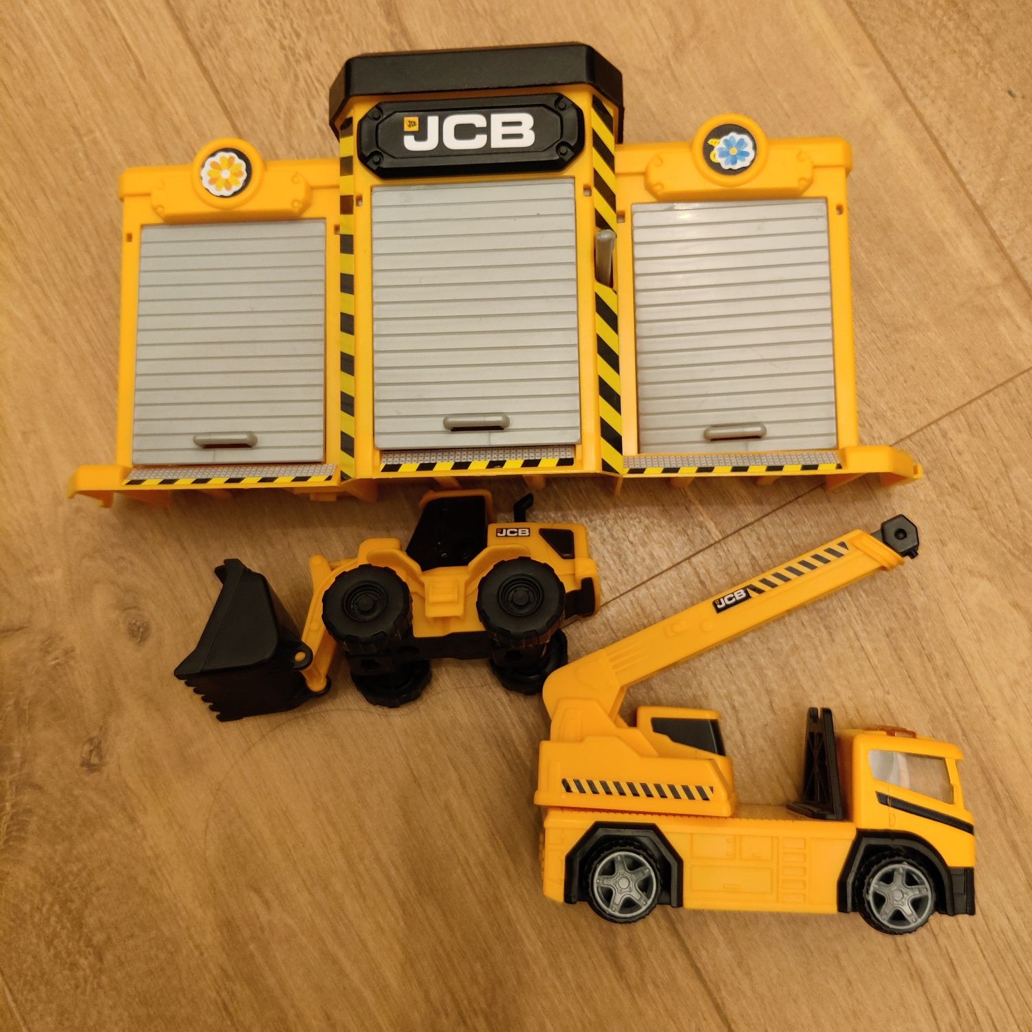 Garaż JCB zestaw z samochodami
