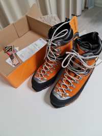 AKU Montagnard GTX ботинки для альпинизма