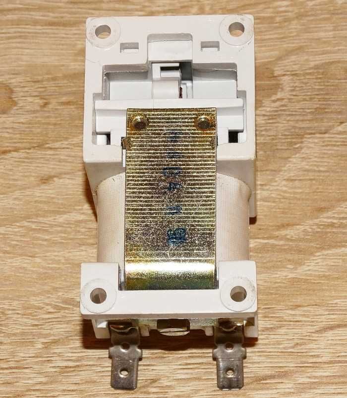 Stycznik jednobiegunowy prądu stałego typu S137C3/60V 40 A / 60 V DC