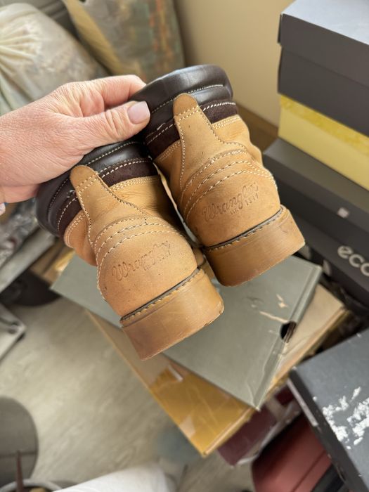 Жіноче взуття ecco, clarks, wrangler