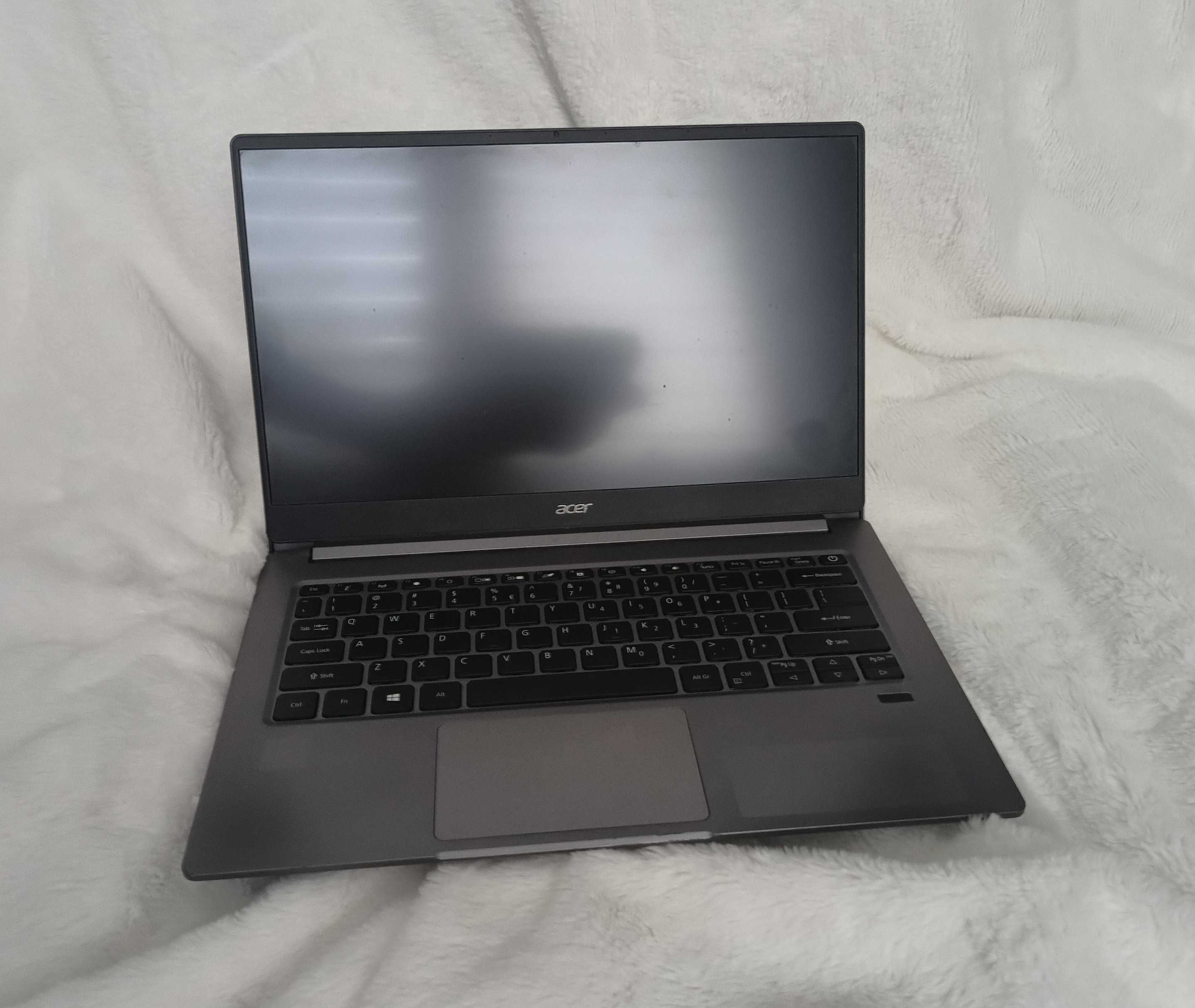 Laptop Acer Swift 5 14 cali 8gb RAM, procesor intel i5 10gen, Win11