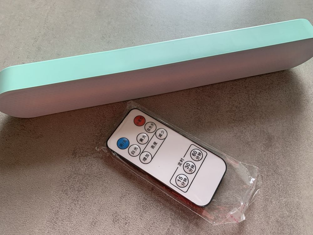 Лампа на відсутність світла з зарядкою від USB. Лишилася одна.