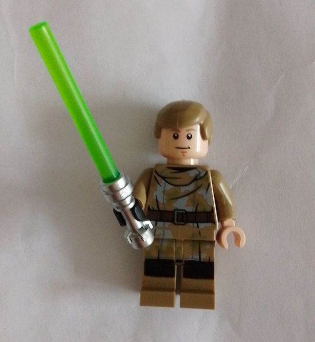 Minifigurka Lego Star Wars - Luke Skywalker z mieczem świetlnym