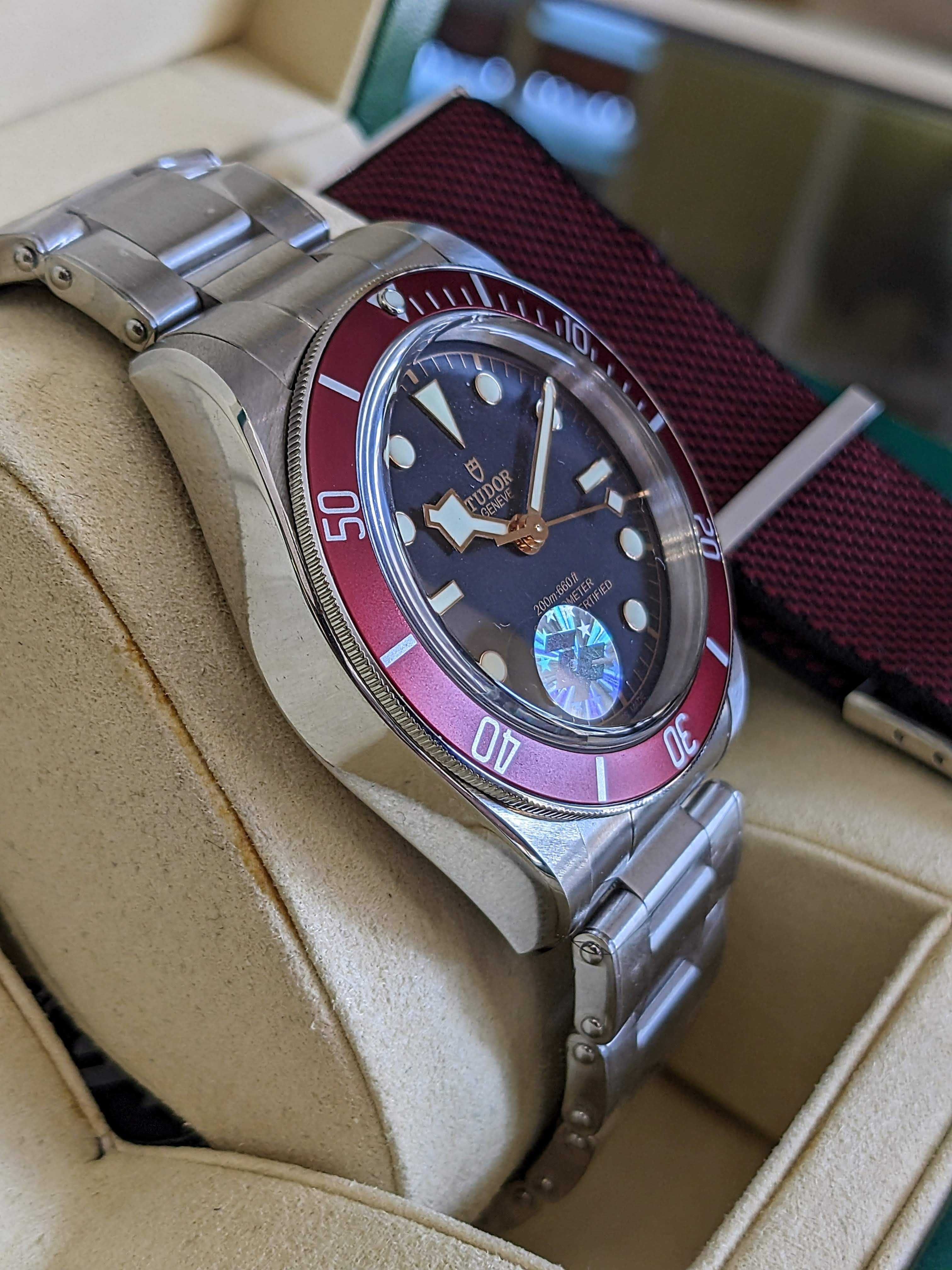 Tudor BLACK BAY 41mm Red VIP в наявності Акція