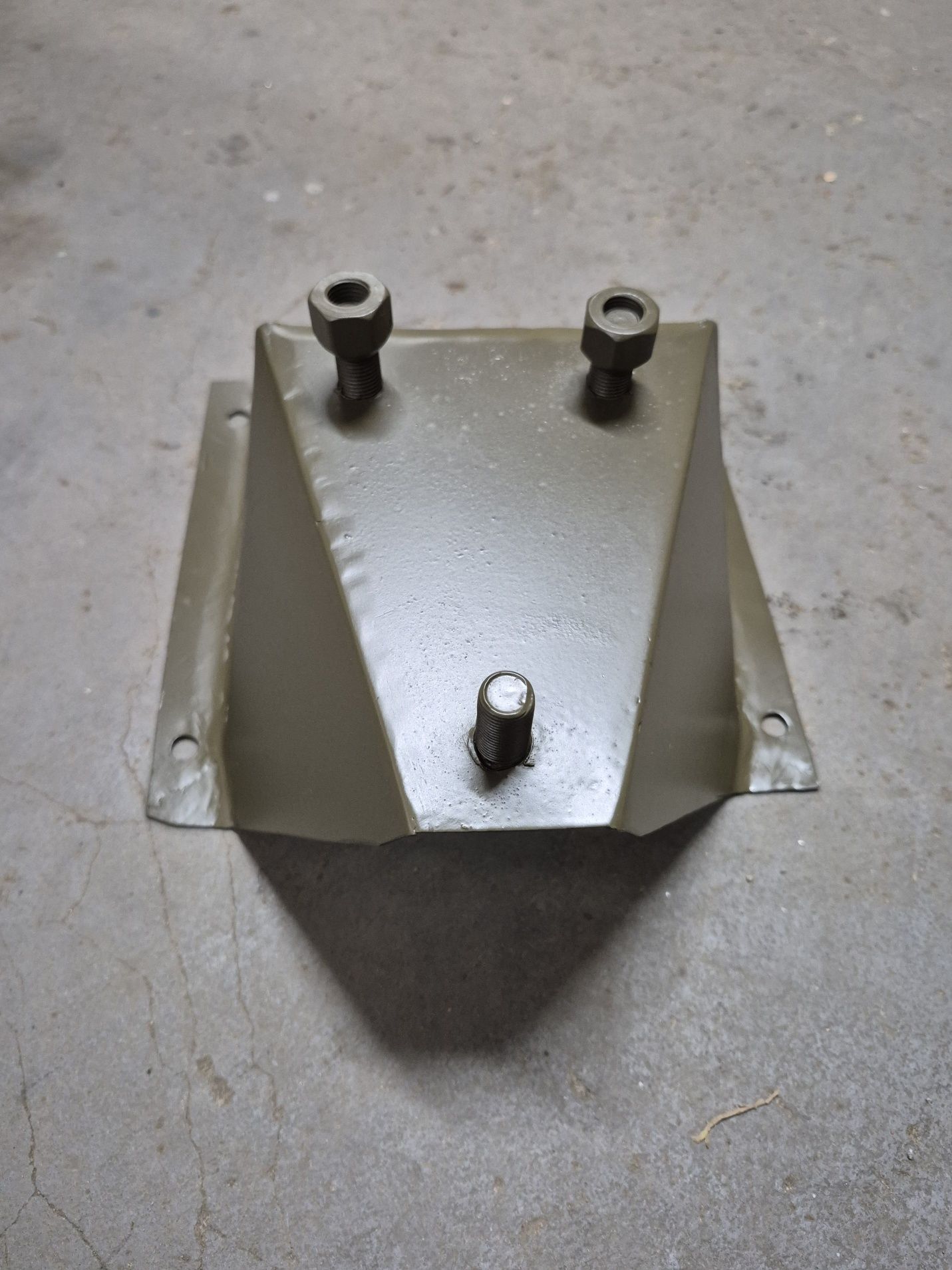 Jeep willys mb GAZ 69 gazik 67 Czapajew mocowanie koła zapasowego