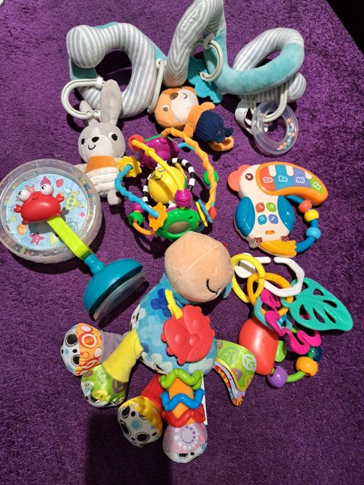 Pierwsze zabawki grzechotki zestaw