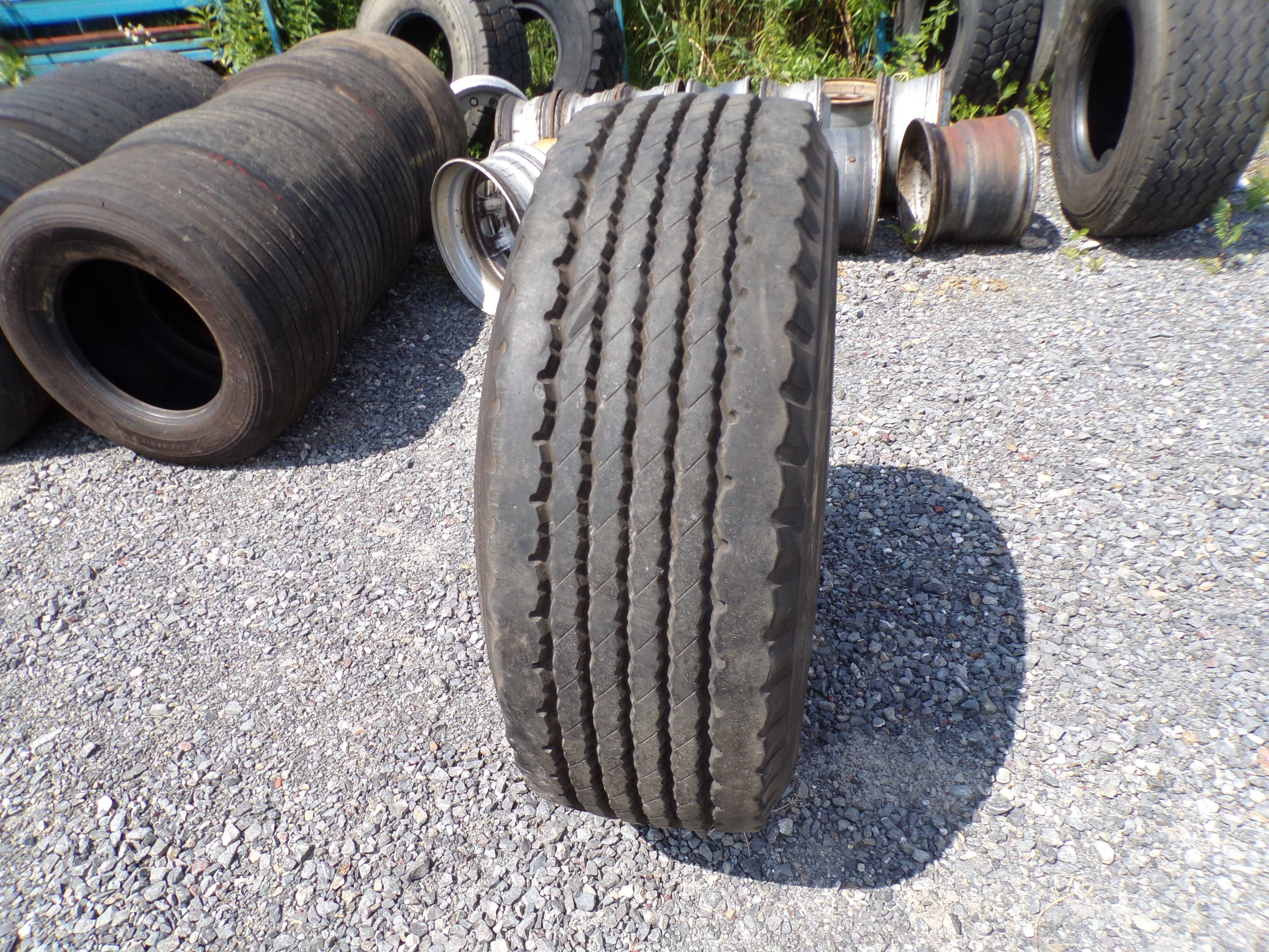 Opona 425/65R22.5 BRIDGESTONE R 164 (1100 netto)