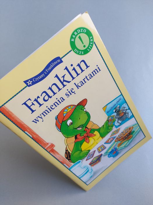 Franklin wymienia się kartami - Książeczka dla dzieci