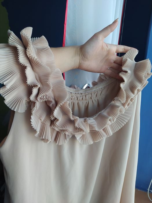 Sukienka na jedno ramię