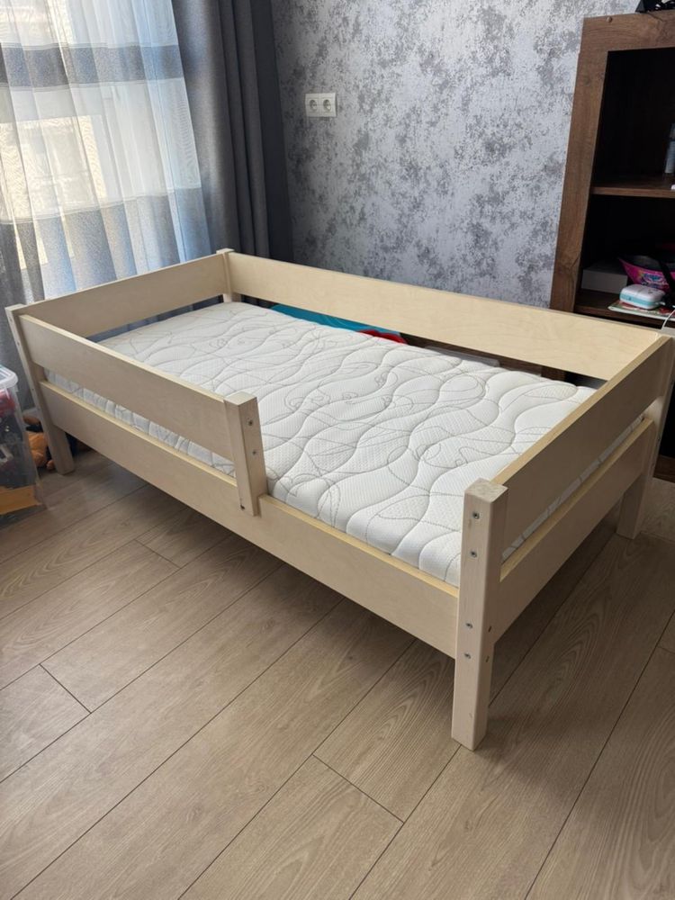 Дитяче ліжко Букове як нове