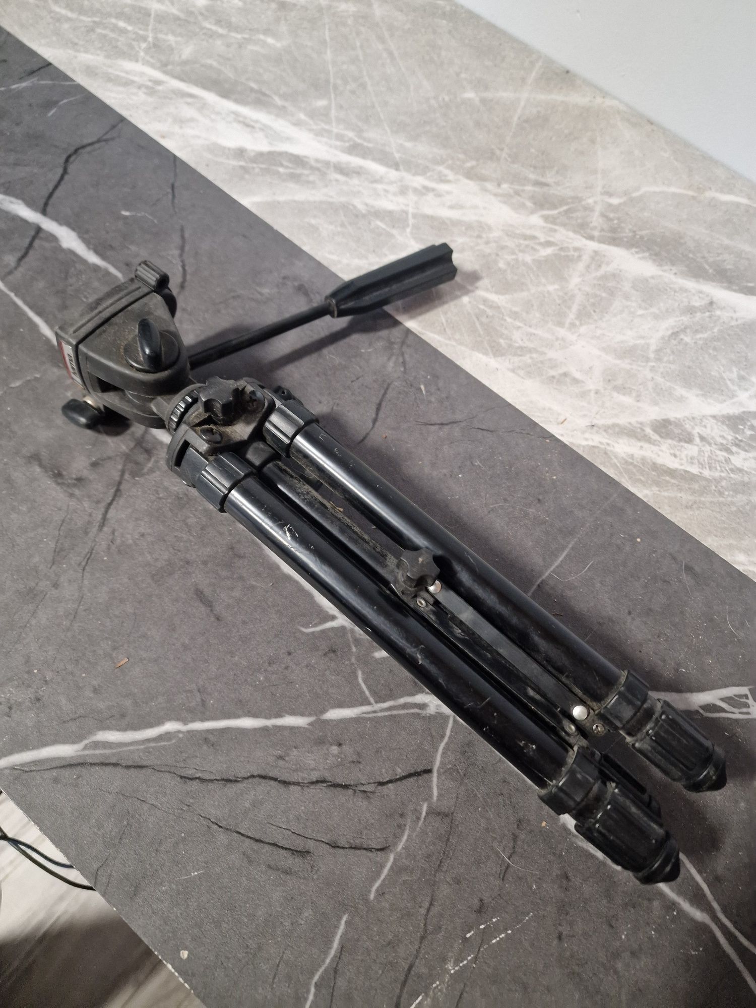 Hama Traveller 2 tripod