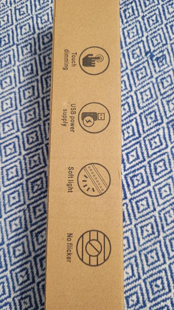 Lampka podszawkowa USB na magnes
