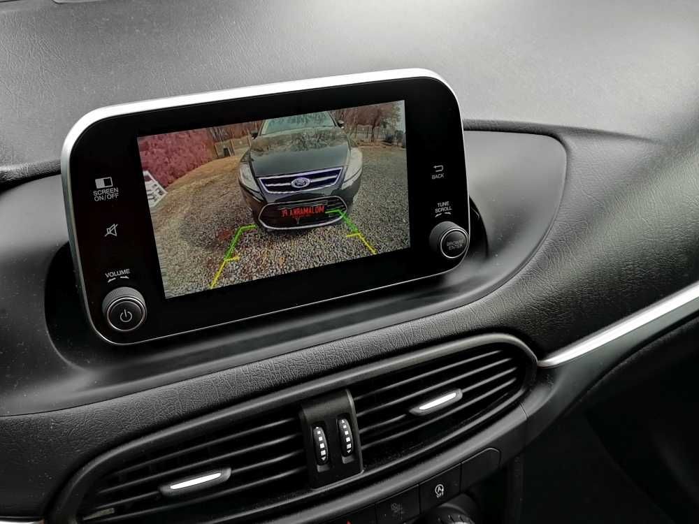Tipo CARPLAY AndroidAuto na fabrycznym ekranie Fiat Uconnect tablet 7"