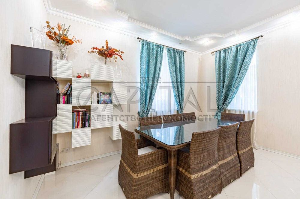 Продаж розкішного будинку в Козині