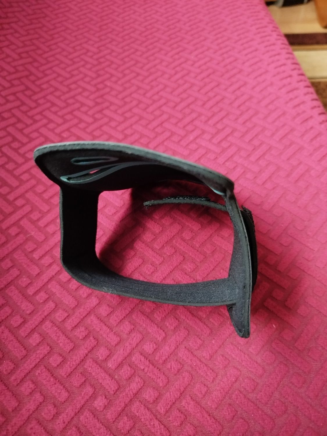 Etui na telefon 5,6'' mocowanie na przedramię