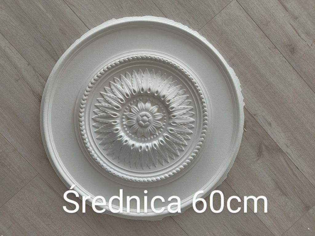 Rozety dekoracyjne