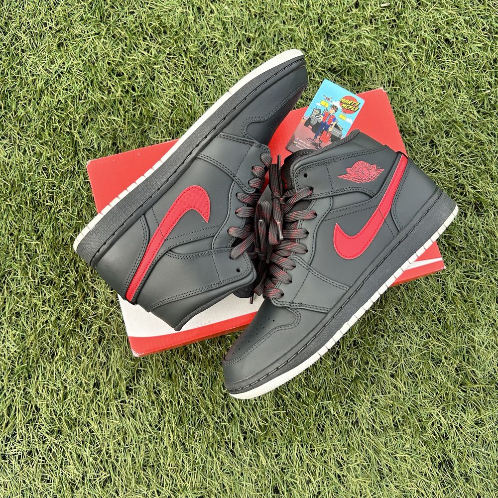 Чоловічі шкіряні кросівки Nike Air Jordan 1 mid Retro 4 Dunk SB Blazer