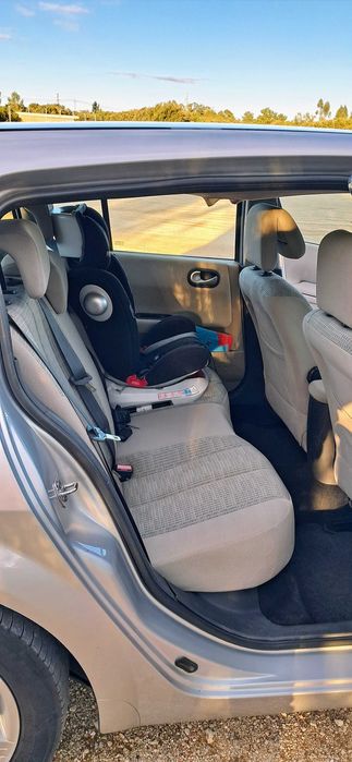 Renault Mégane II (fase II) 1.5dCi 106cv de 2008, 2600EUR (valor fixo)