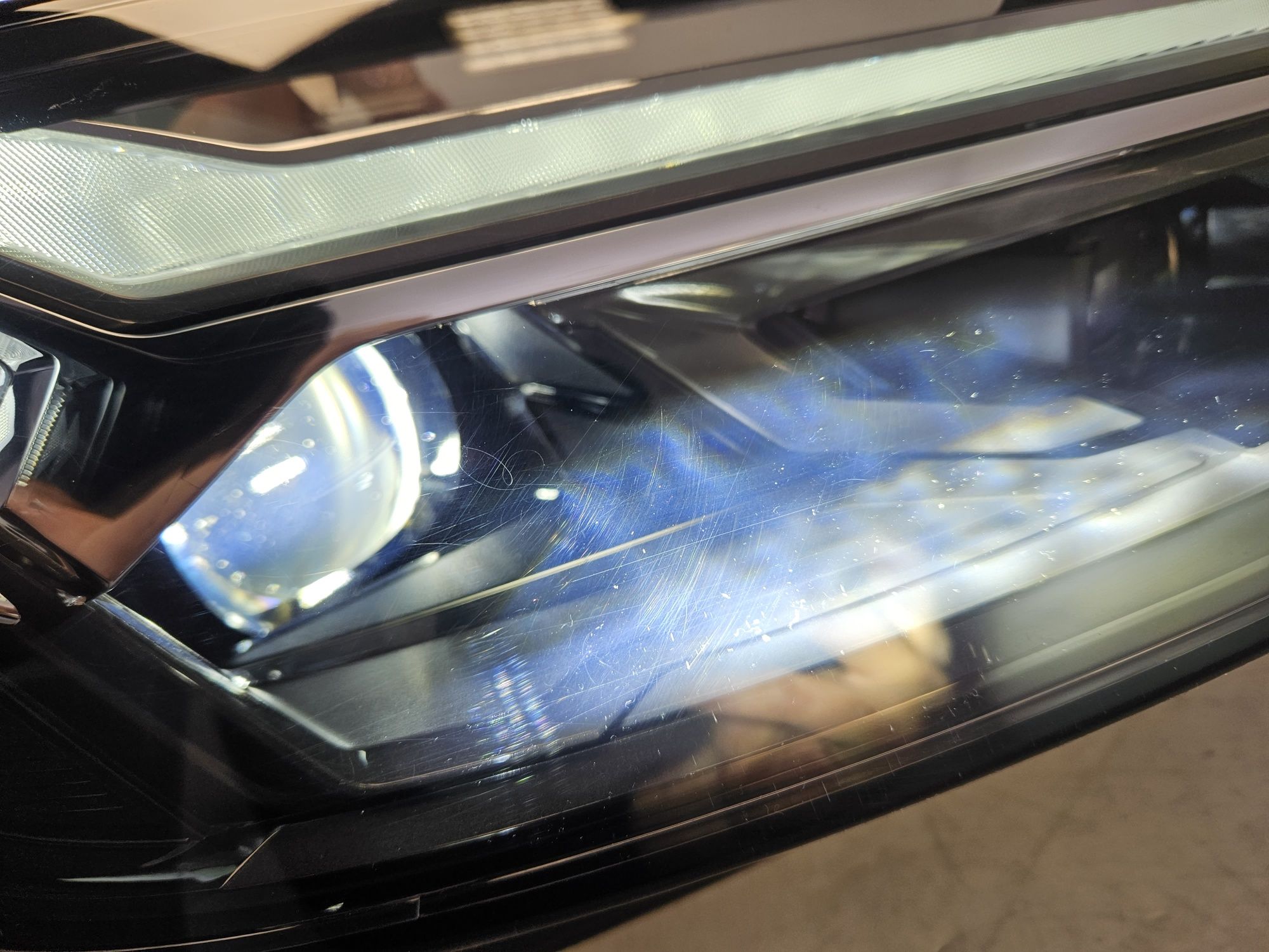 Lampa prawa Audi Q5 II matrix 2020-