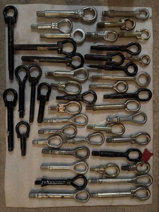 Буксировочний гак