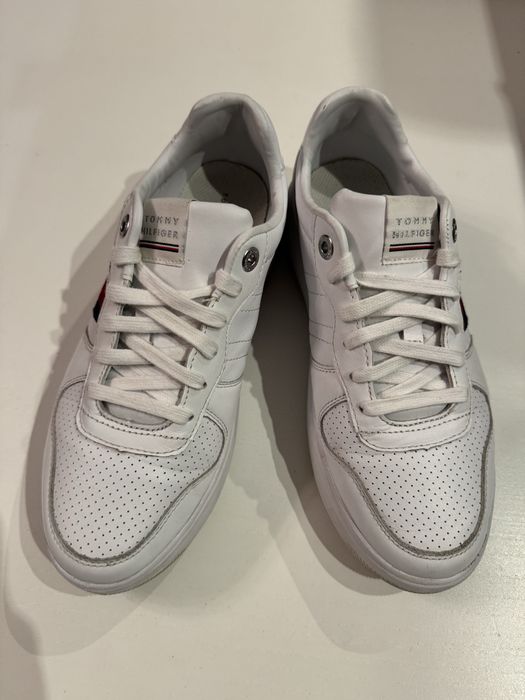 Buty Tommy Hilfiger r.40
