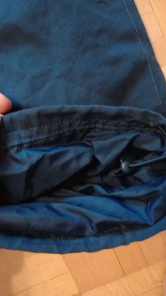 Spodnie damskie dresowe cienkie lekkie rozmiar XS firmy reebok