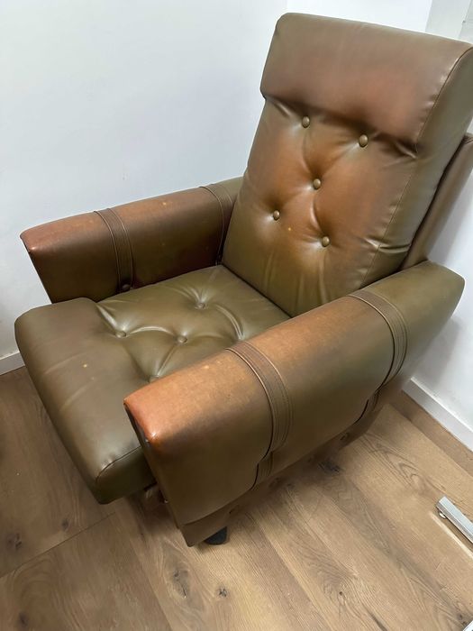 Fotel z eko skóry brązowy do domu, salonu, sypielni