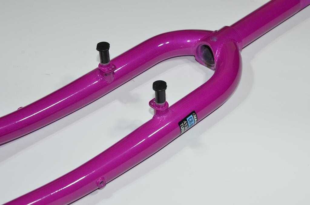 Widelec rowerowy mtb GIANT Cr-Mo gwint 1 1/8" koło 26'' różowy retro