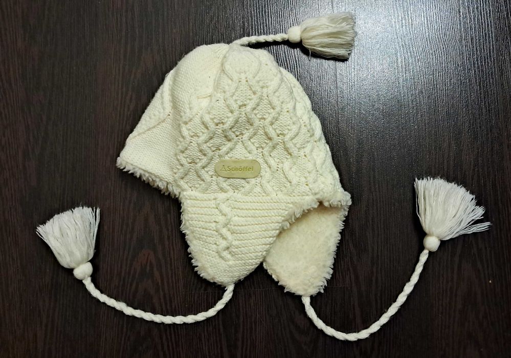 Детская теплая шапка на овчине для девочки 6-12 лет