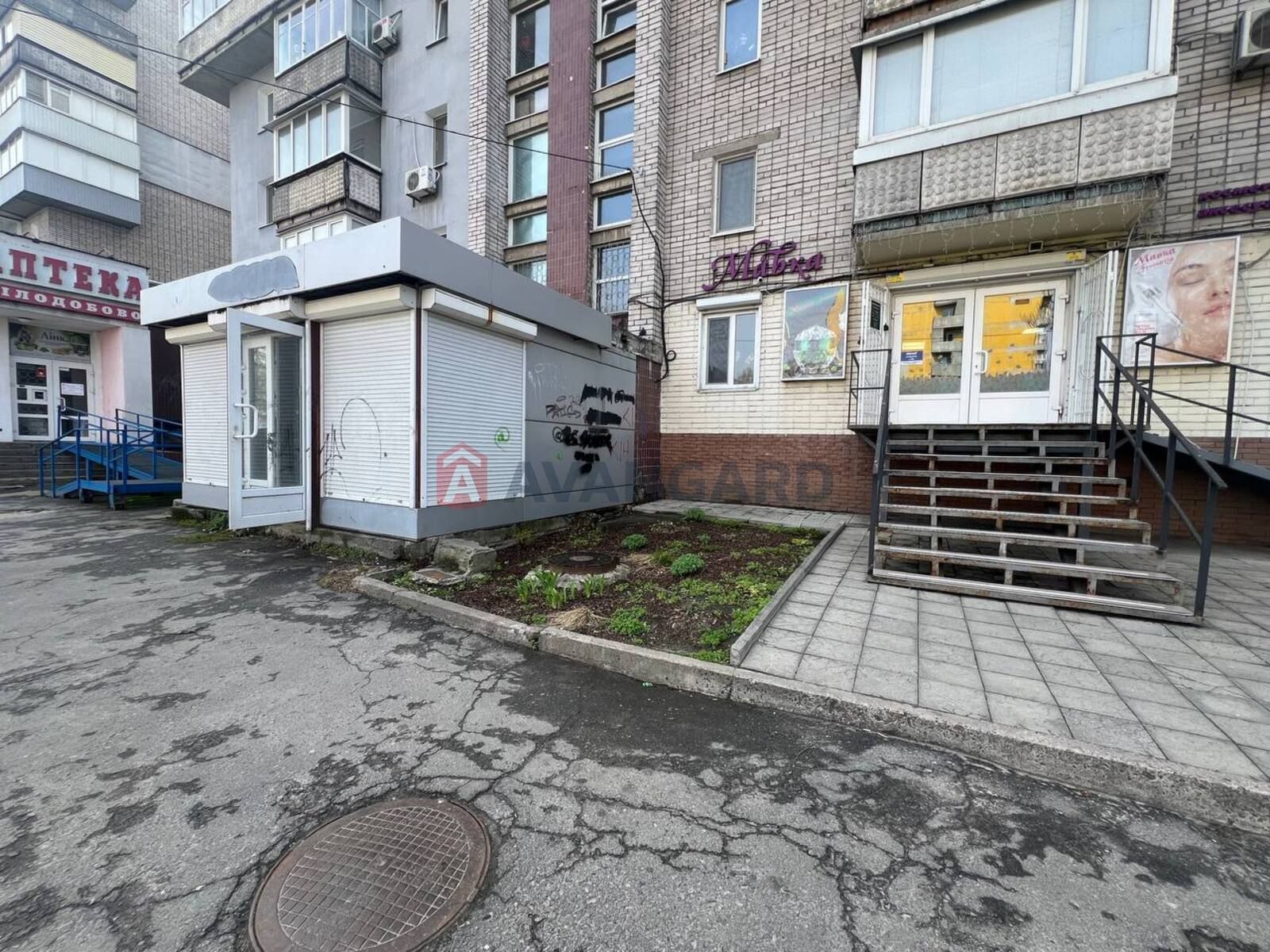Оренда приміщення 35м2 на Калиновій під торгівлю, сферу полуг