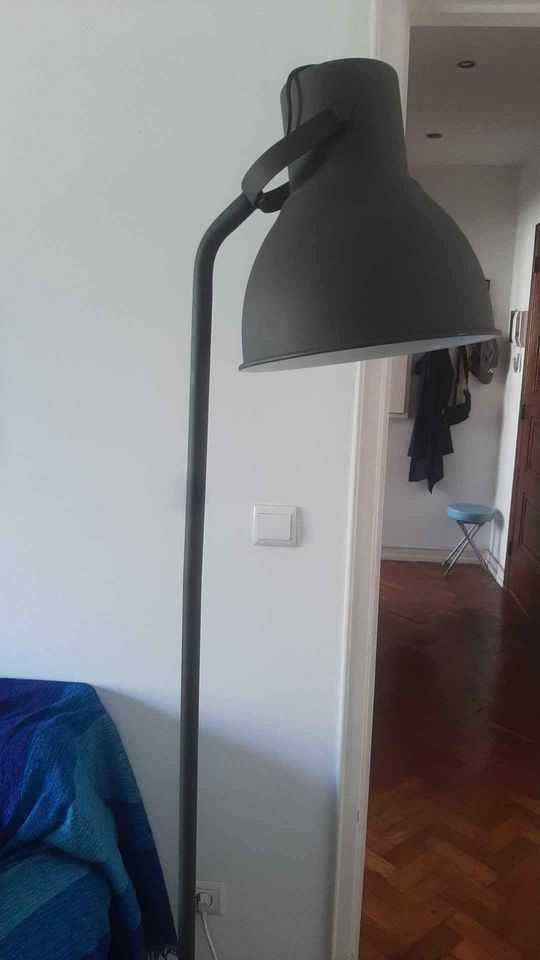 Lâmpada de pé Ikea
