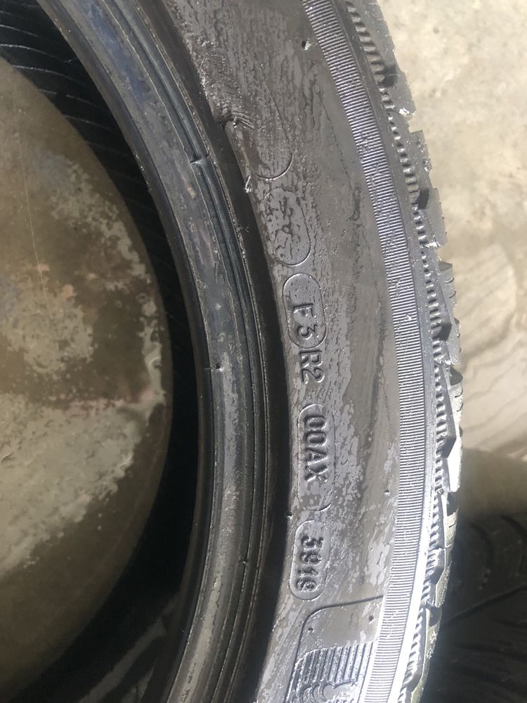 225/45/19 Michelin Alpine зима