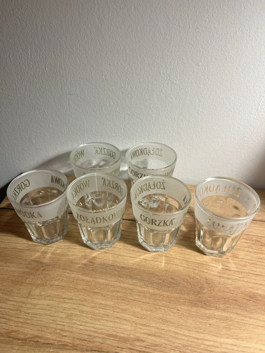 kieliszki do wódki żołądkowa gorzka