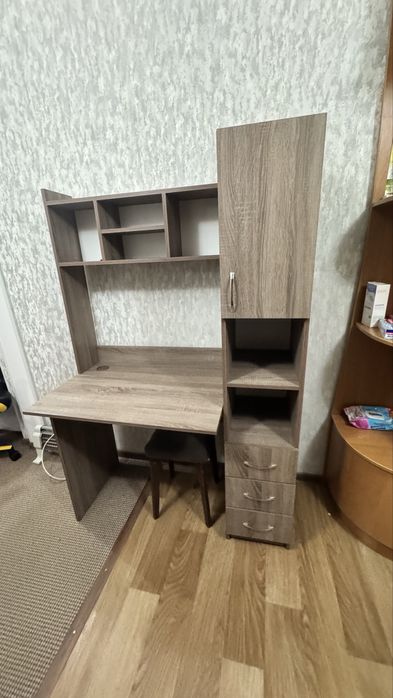 Стол компьютерный