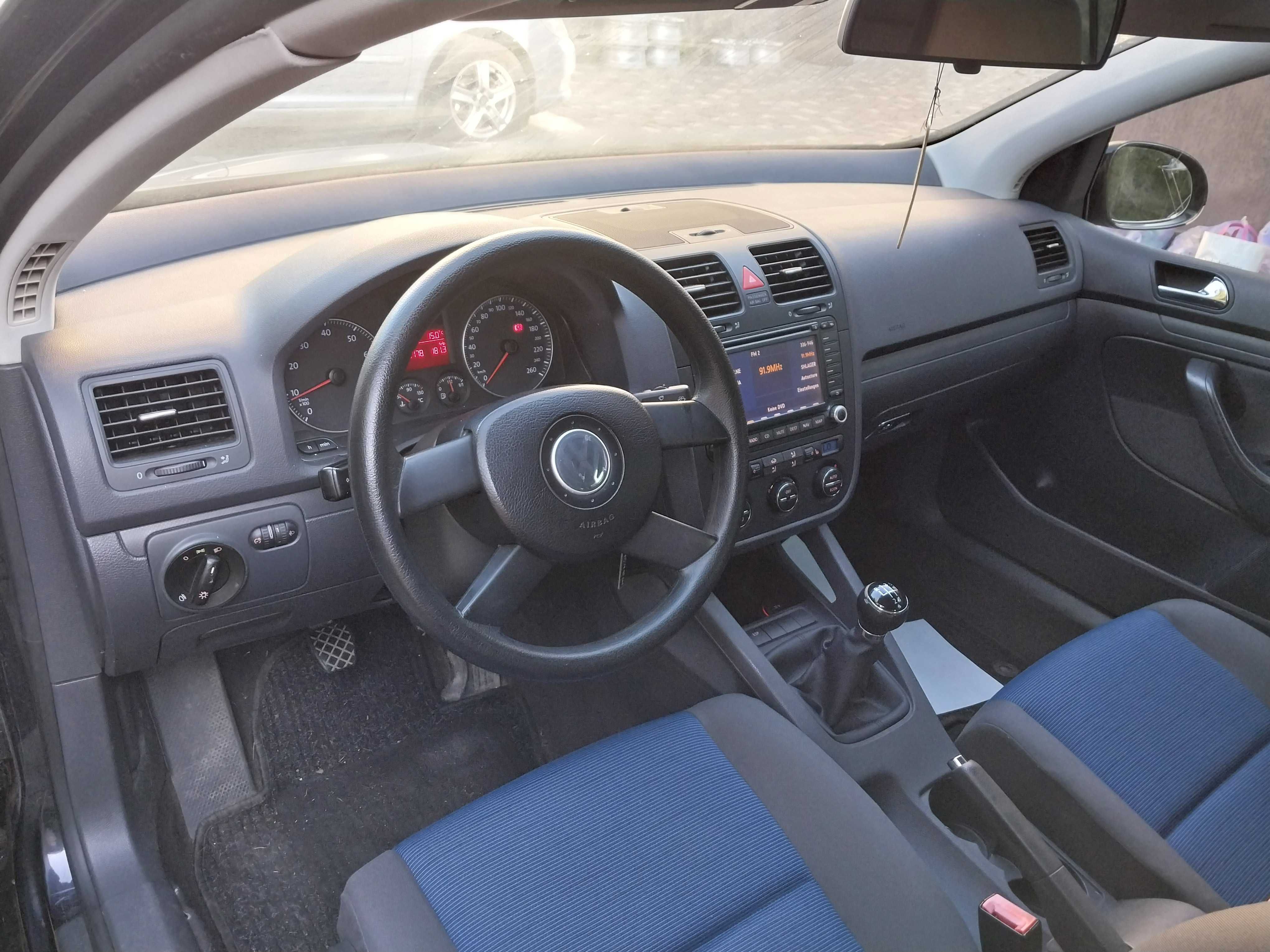 Volkswagen Golf 1.6