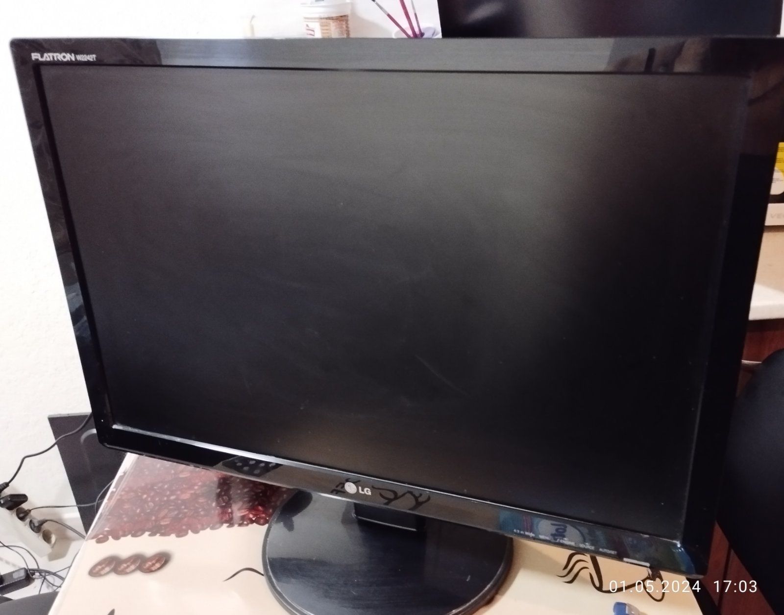 Монитор LG fletron W2242t 22"