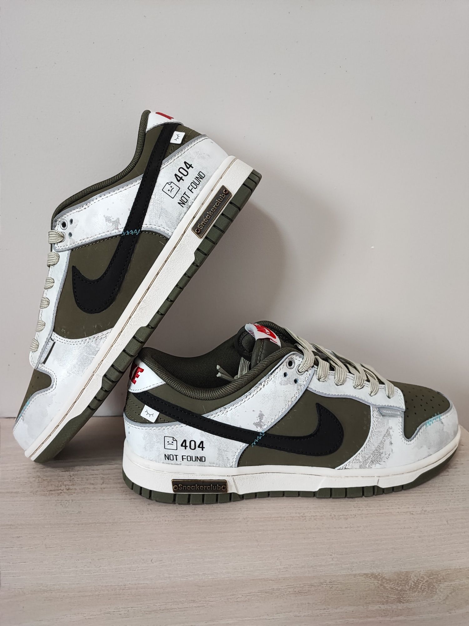 Кросівки Nike Dunk Low Anonymous Player