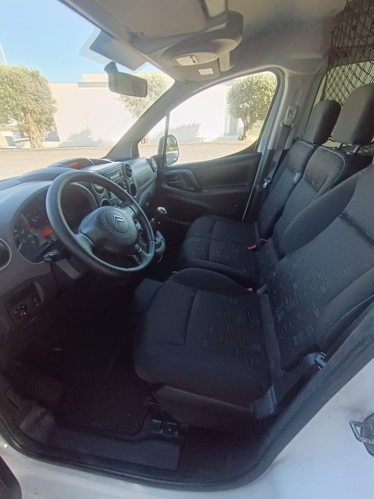 Citroen berlingo 1.6 HDI 3LUGARES C/AC  MT ESTIMADA