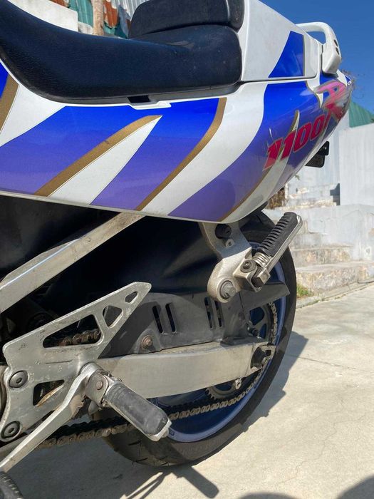 Suzuki GSXR 1100