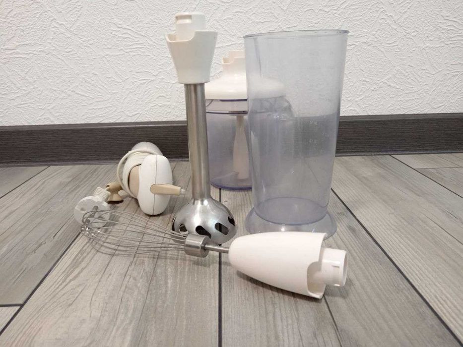 Продам блендер блендер Tefal HB713137