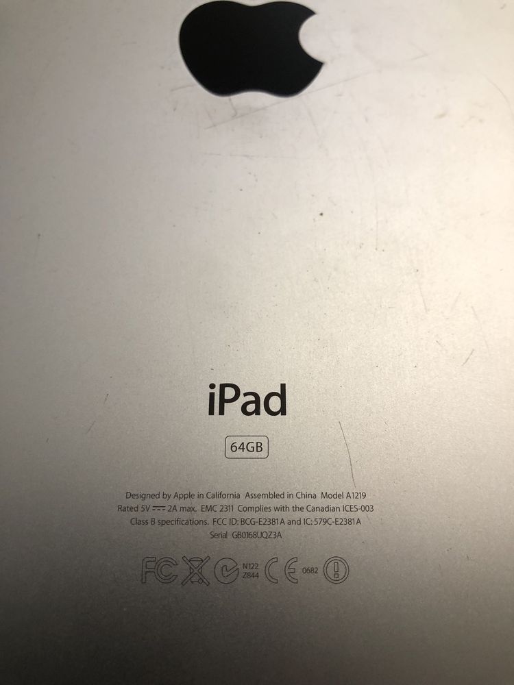 Планшет Apple Ipad на запчастини